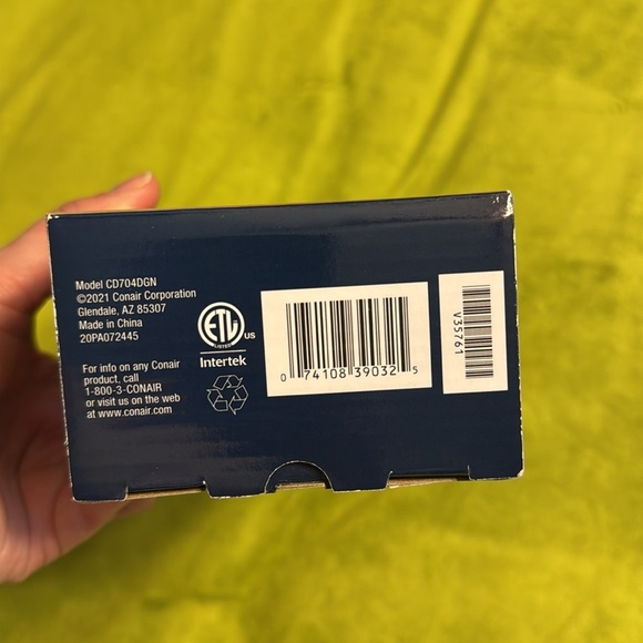 NIB Conair Double Ceramic Triple Barrel Waver Heats up to 400 degrees - Picture 6 of 6